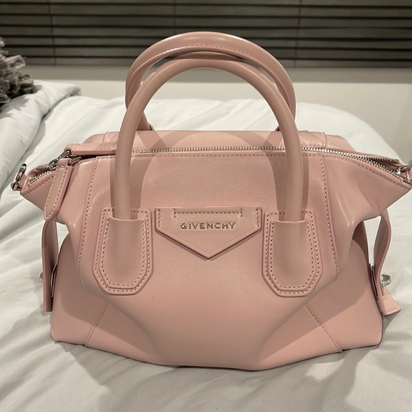 Givenchy small Antigona - Picture 1 of 3